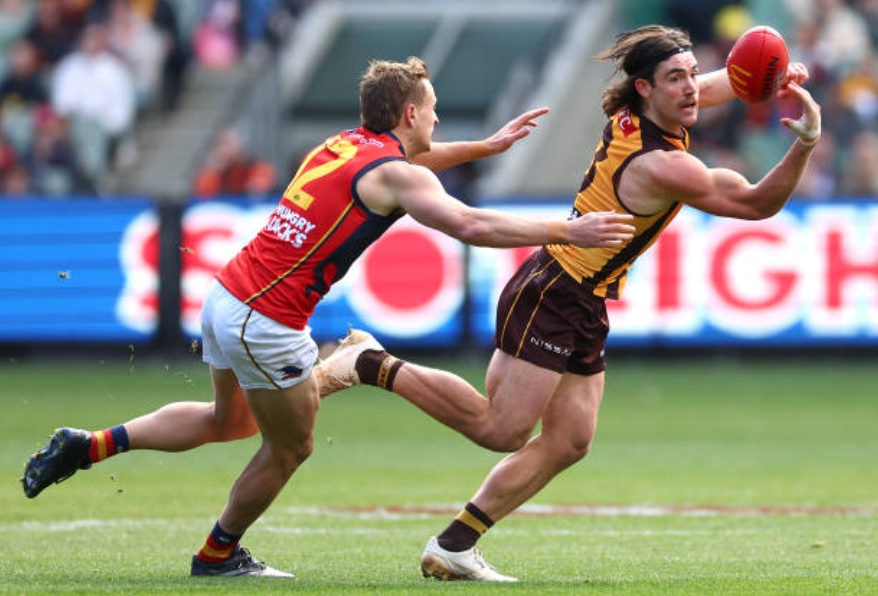 Jai Newcombe got contested balls and evaded Crows across the day - Photo Quinn Rooney via Getty Images